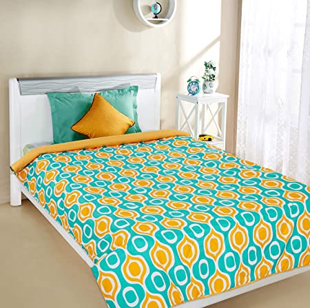Amazon Brand - Solimo Microfibre Printed Comforter, 200 GSM, Yellow, Single (Cadent Curves, 150 x 230 cm)